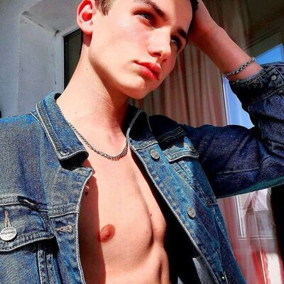  New York City,   Nick, 26 ,   ,   , c , 