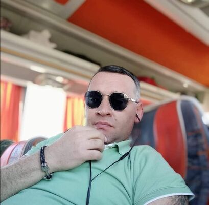  ,   Ruslan, 37 ,     