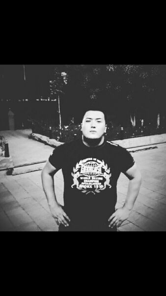  ,   Oybek, 30 ,   ,   , c 
