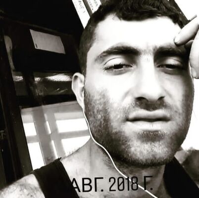  -,   Martin, 33 ,   ,   