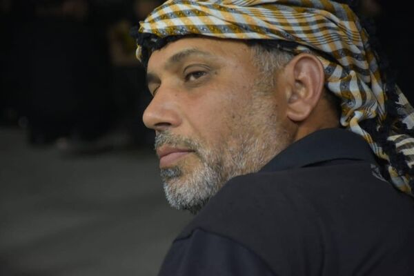 ,   Ali ali, 52 ,   ,   , c 