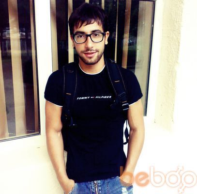  ,   Geko, 33 ,  
