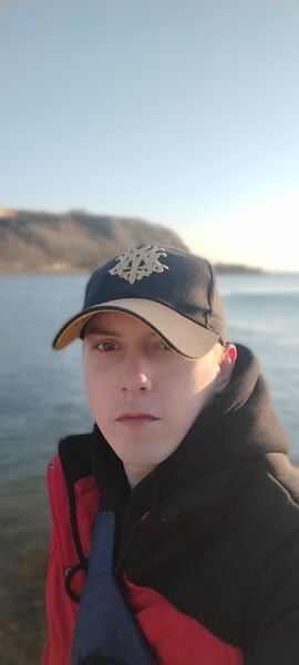  ,   Maxim, 33 ,   ,   , c 
