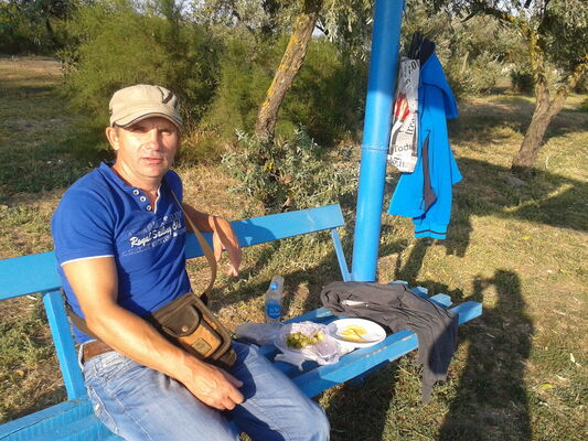   ,   Viktor, 55 ,   