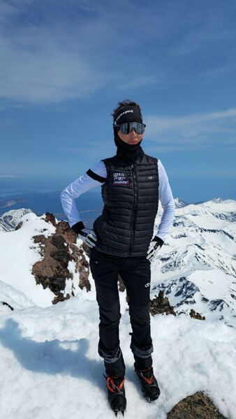  -,   Anastasia, 37 ,   ,   , c 