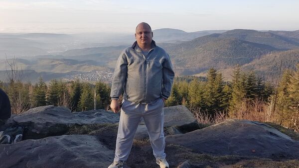  ,   Vadim, 48 ,   ,   , c 
