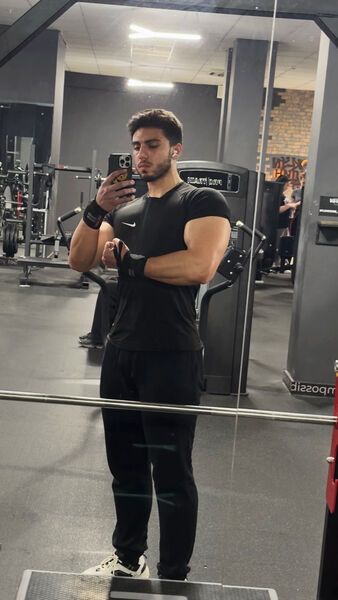  ,   Alex, 22 ,   ,   