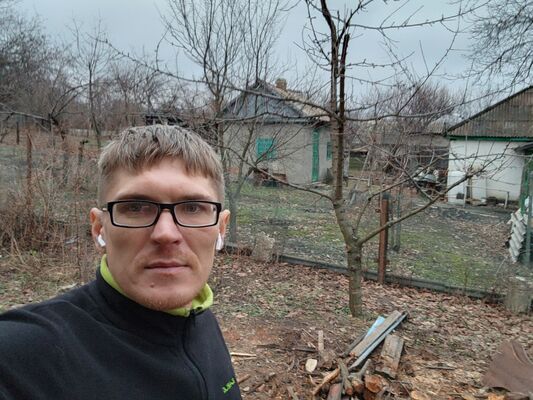  ,   Alex, 42 ,   ,   