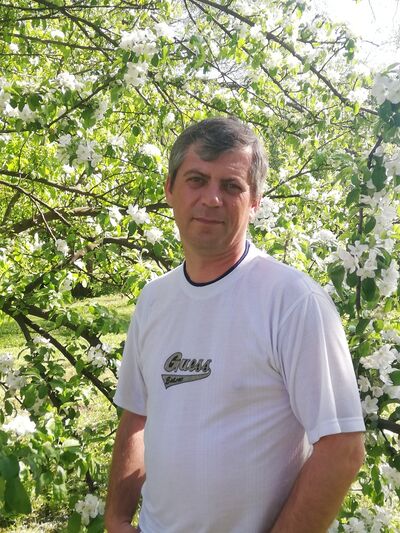  ,   Alex, 48 ,  