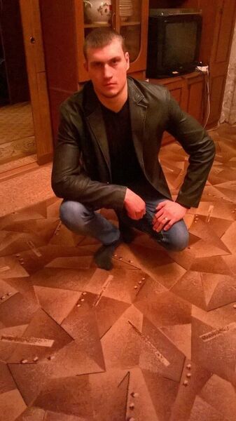  ,   Iwan, 33 ,   