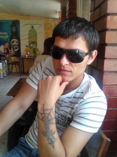  ,   Albert, 37 ,   ,   , c 