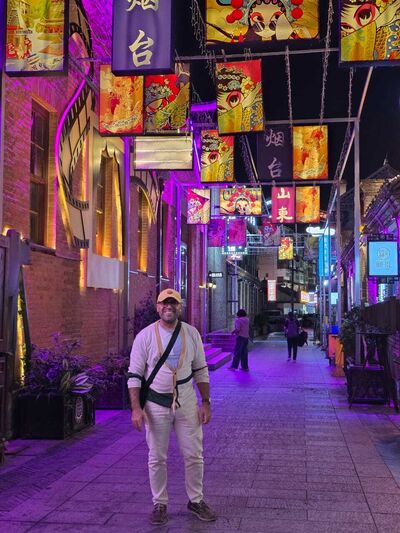  ,   Amer, 42 ,  
