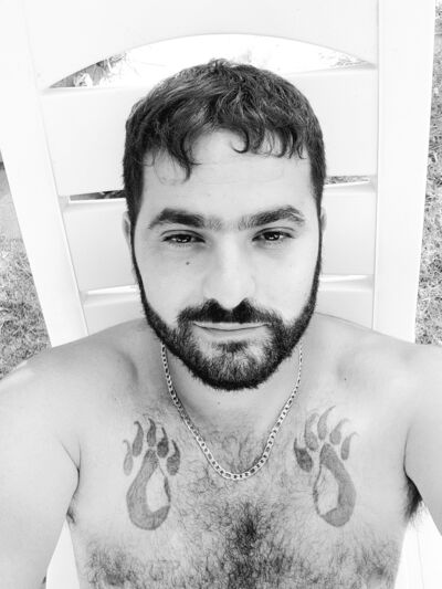  ,   Artur, 32 ,   ,   