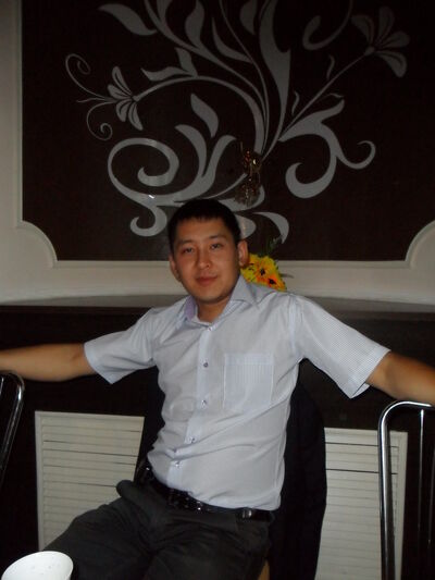  ,   Den, 37 ,   