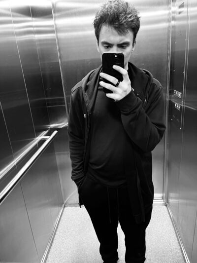  ,   Elvin, 22 ,  