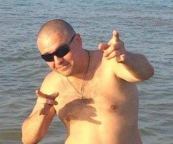  6427602  Apostal, 41 ,    