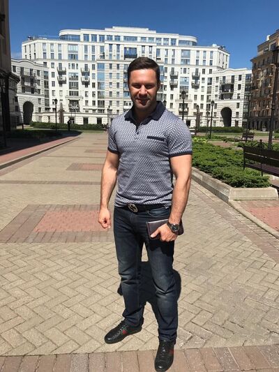  -,   Denis, 41 ,  