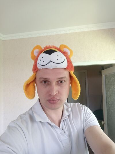  ,   Maxim, 39 ,   ,   