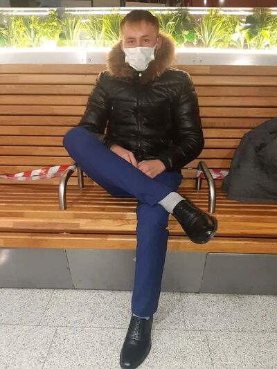  ,   Zhenya, 29 ,   