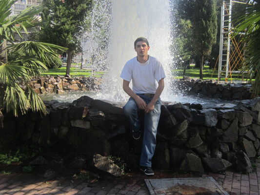  ,   Gio, 34 ,   