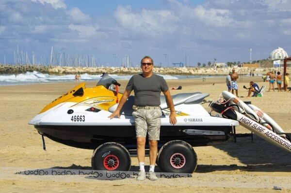 ,   Boris, 66 ,   