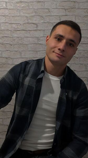  ,   Armen, 26 ,   ,   