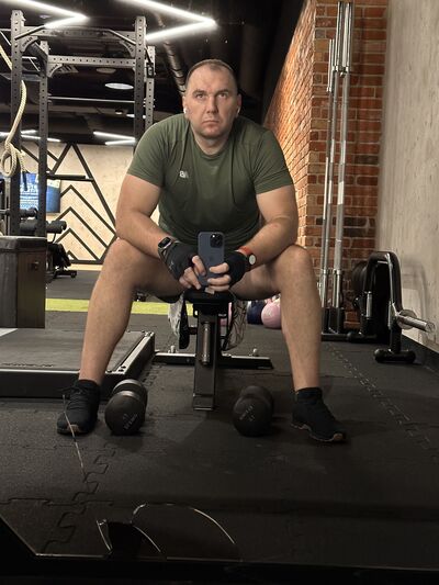  ,   Alex, 41 ,   ,   