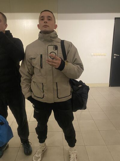  ,   Artem, 29 ,  