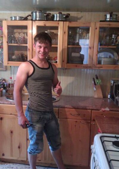  ,   Tony, 32 ,   ,   , c 