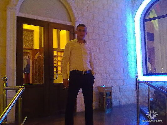  ,   ARTUR, 38 ,   