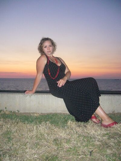 Знакомства Омск, фото девушки Виктория, 31 год, познакомится для флирта, любви и романтики, cерьезных отношений