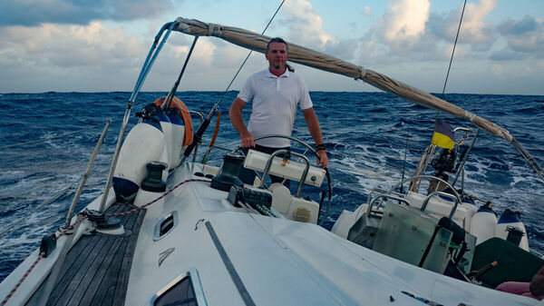  Antibes,   Serge, 46 ,   ,   , c 