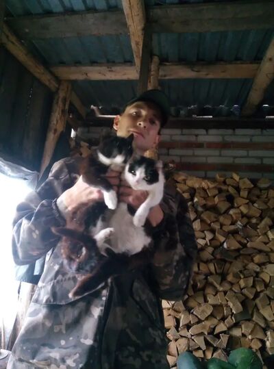  ,   Vasily, 32 ,   ,   