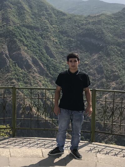  ,   Armen, 22 ,   ,   