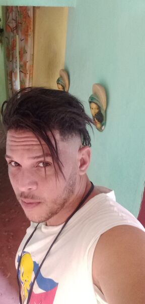  ,   Yaset, 37 ,   ,   