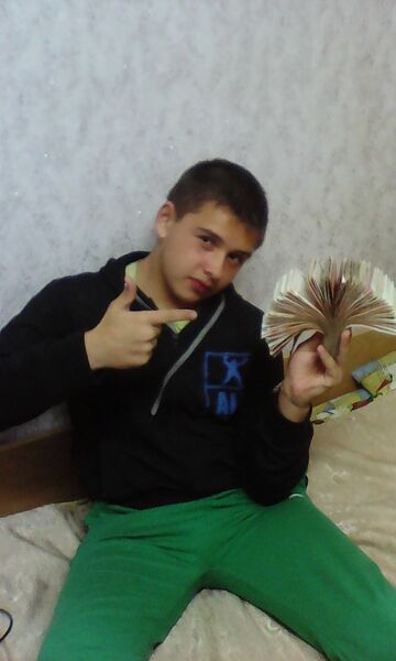  ,   Pavel, 32 ,   ,   , c 