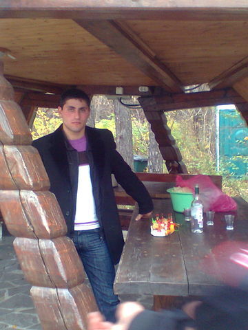  48979082  Karen, 36 ,    