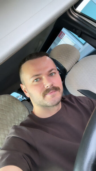 ,   Emre, 28 ,   ,   