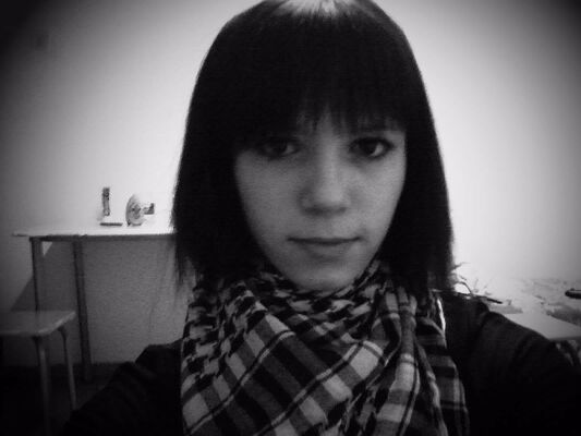  ,   Elena, 28 ,  
