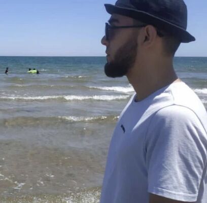  ,   Kalif, 28 ,   ,   