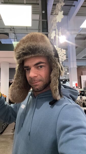  ,   Maks, 38 ,   ,   