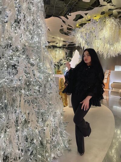  ,   Lina, 27 ,   ,   , 