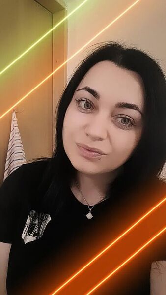  ,   Kateryna, 32 ,   