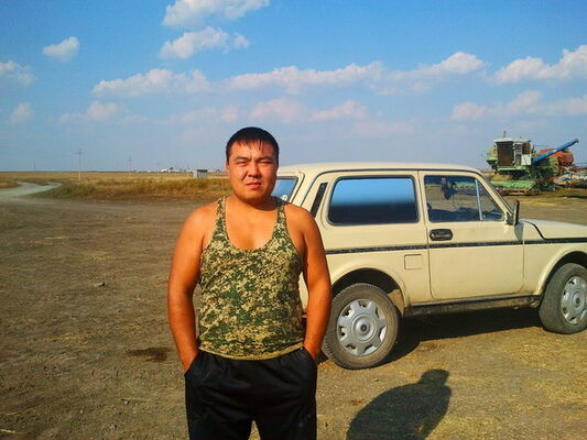  Targu Jiu,   , 44 ,   ,   , c 