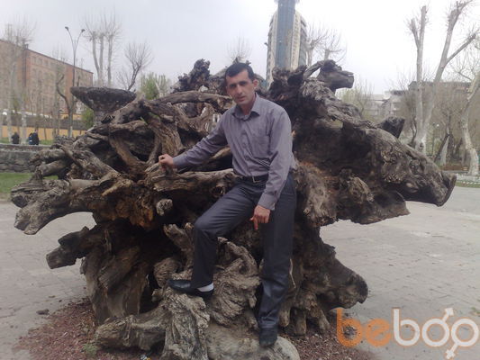  ,   Narek, 44 ,   