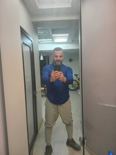  ,   Hamze, 43 ,   ,   