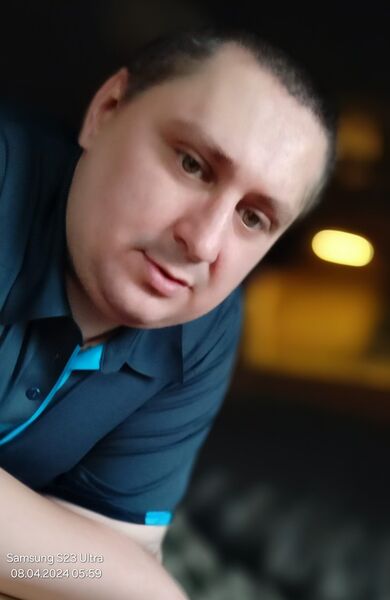  ,   Denis, 44 ,   ,   
