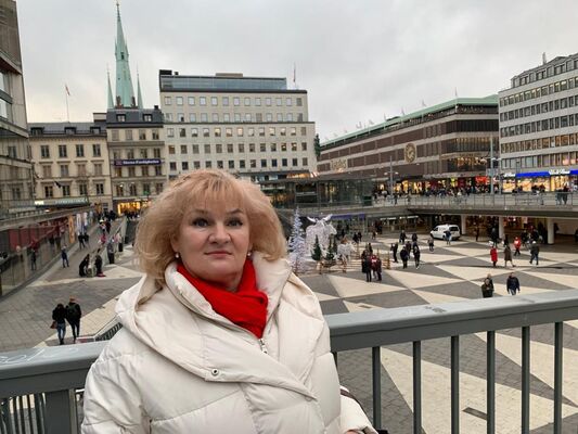  Solna,   Marina, 60 ,     , c 
