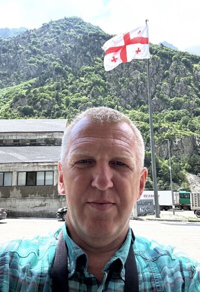  ,   Andrei, 52 ,     , c 