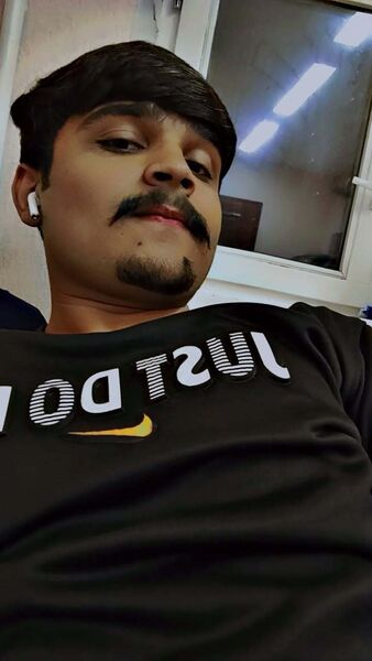  ,   Mhamid, 23 ,   ,   